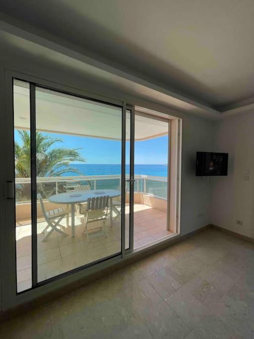 Appartement Bord De Mer Avec Garage Ментона Екстериор снимка