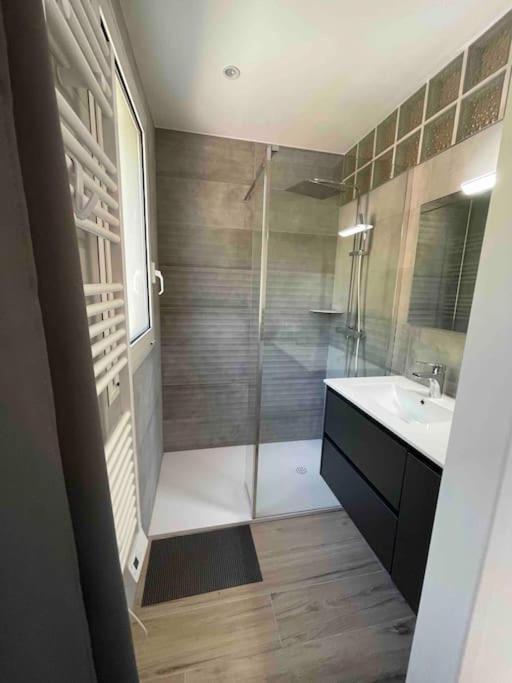 Appartement Bord De Mer Avec Garage Ментона Екстериор снимка