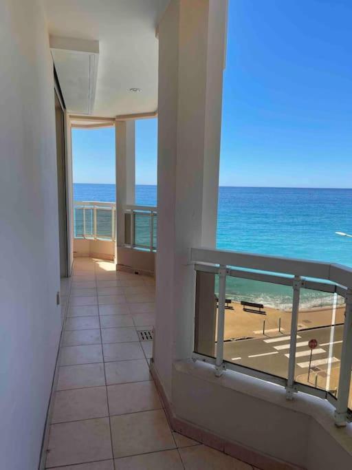 Appartement Bord De Mer Avec Garage Ментона Екстериор снимка